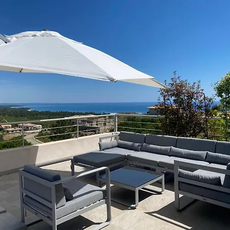 Villa Vue Mer Avec Piscine 12 Personnes Max Sari Solenzara