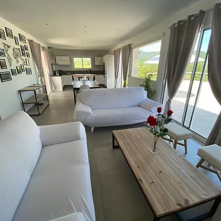 Villa Vue Mer Avec Piscine 12 Personnes Max Nyaraló Sari Solenzara